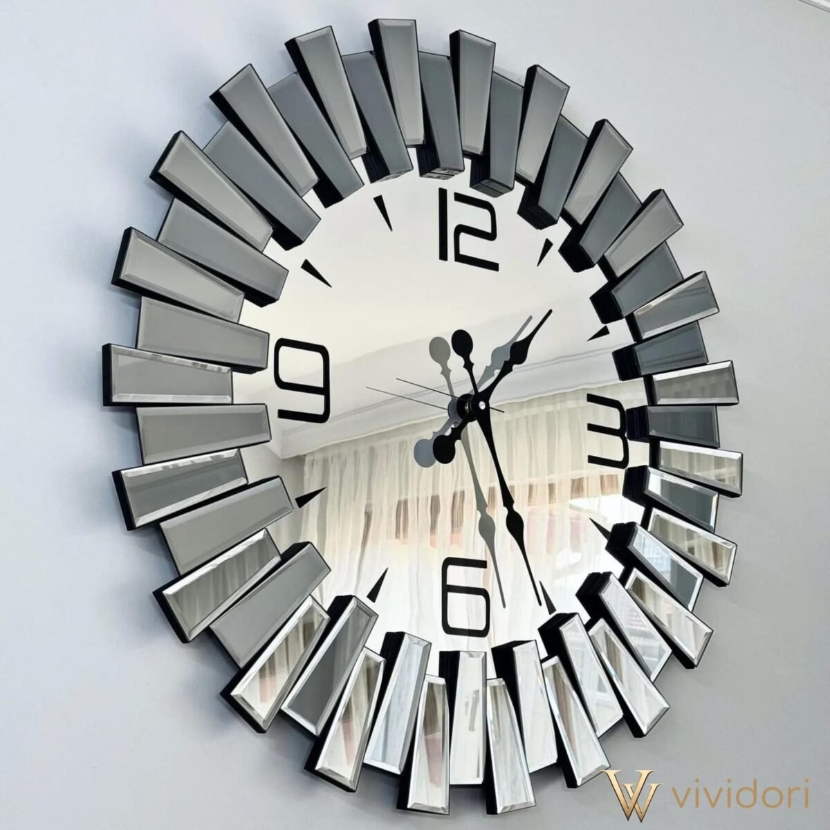 Silver Color 4 Digit Piano Clock with Mirror Inside